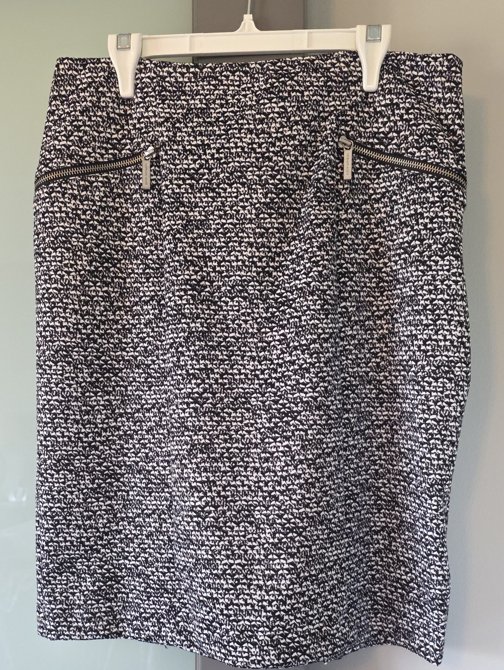 Michael Kors Size 12 Patterned Stretch Skirt